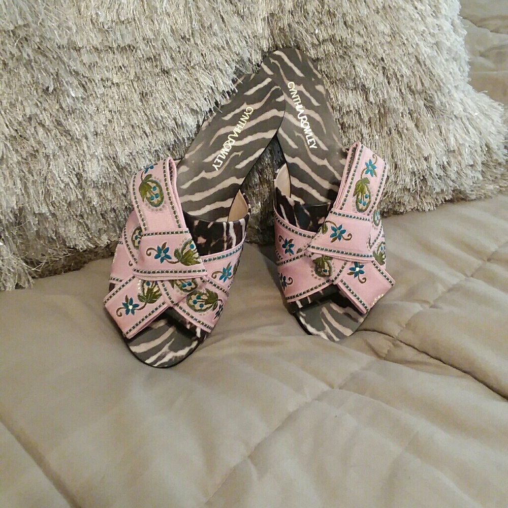 Cynthia Rowley sandals with side metallic bow